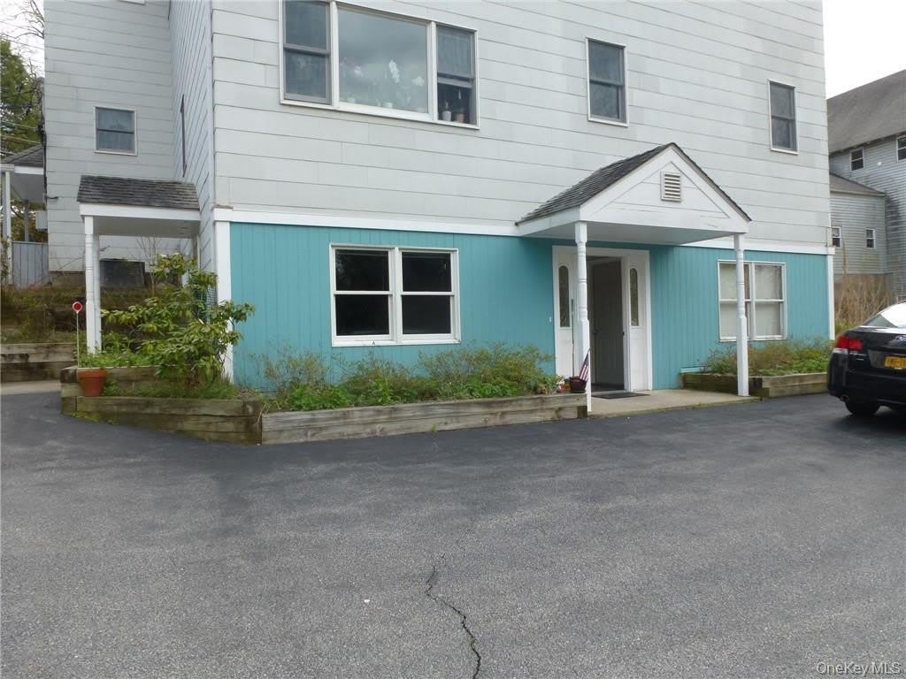 1217 E Main Street – photo 1 of 10