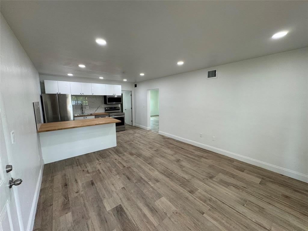 2200 NE 173RD Street – photo 1