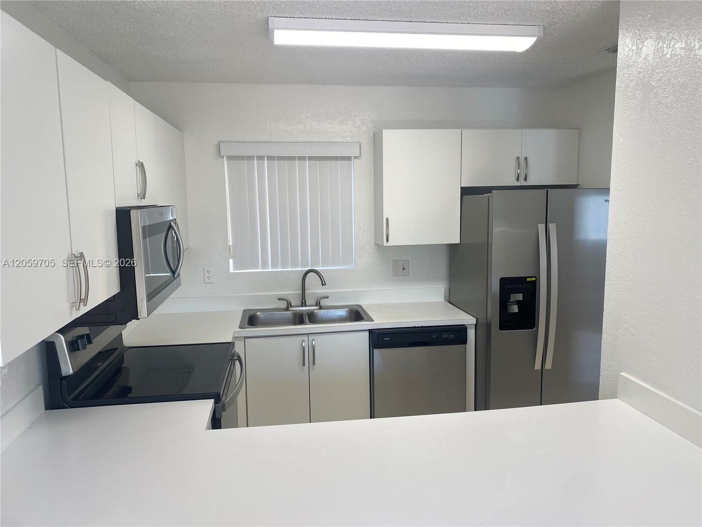 6225 Kendale Lakes Circle 253 Miami Fl 33183 – photo 1