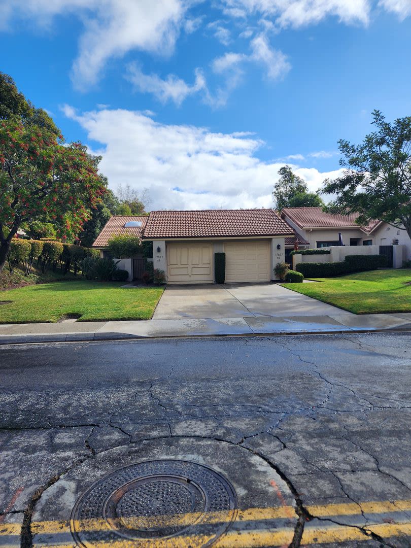 Beautiful Two Bed Two Bath Home 55 Community – photo 1