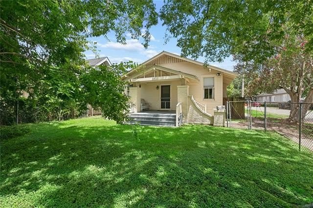 2801 Calhoun Street – photo 1
