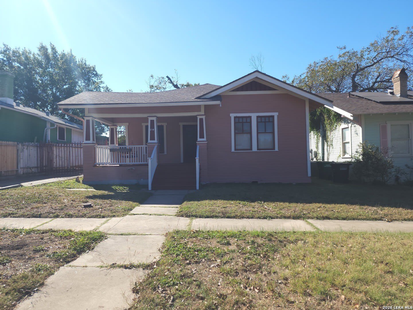 1138 W Magnolia Ave – photo 1