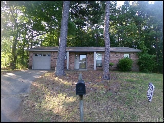 3915 St. James Court – photo 1