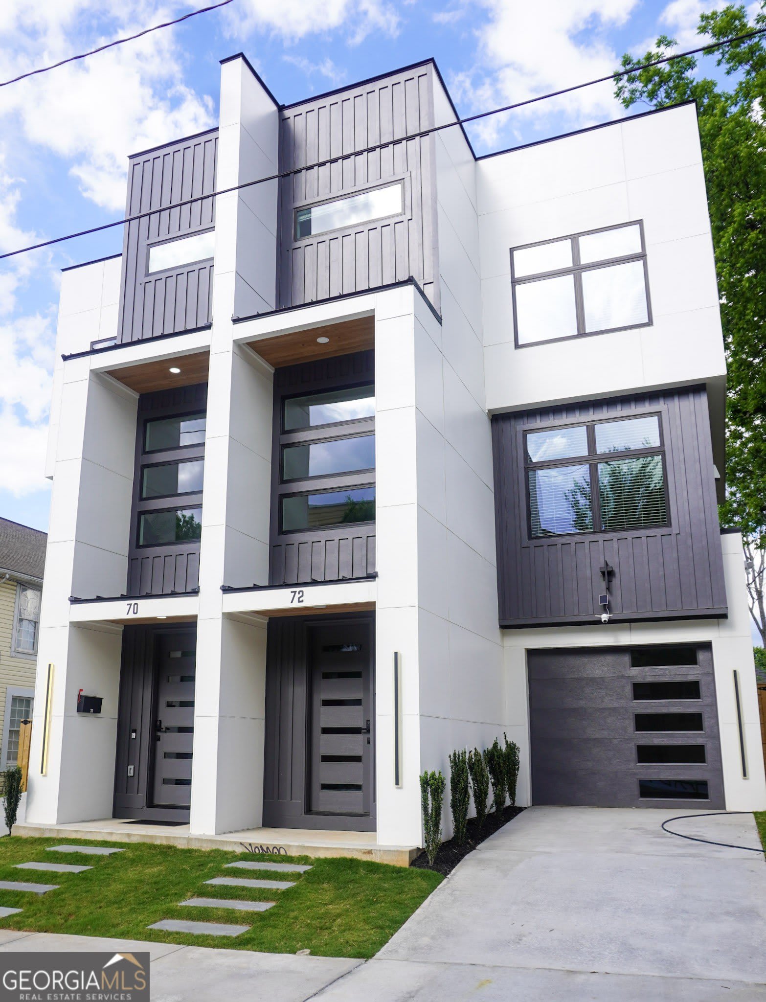 68 Boulevard SE – photo 1