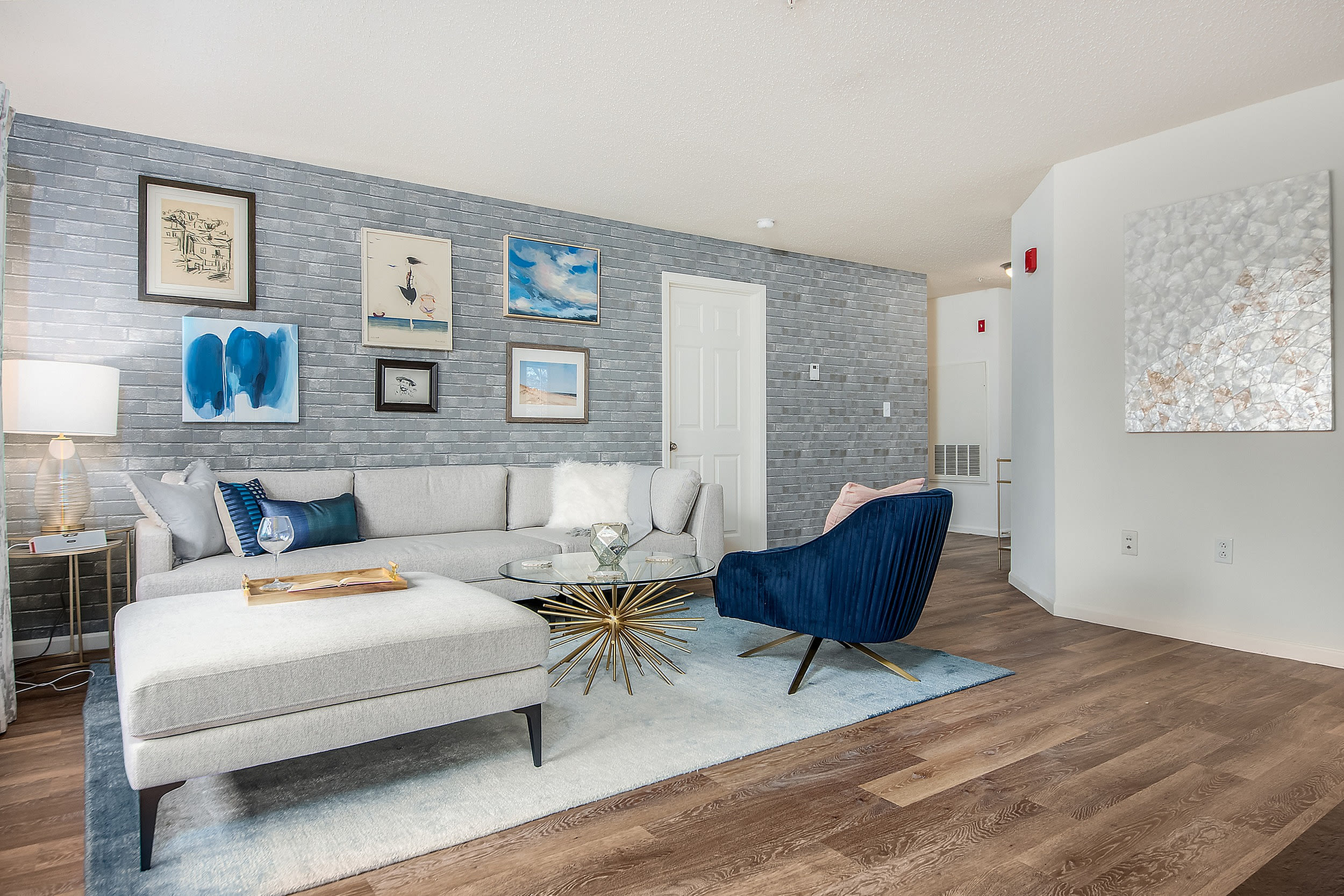 Essex Apartments – photo 1 of 21