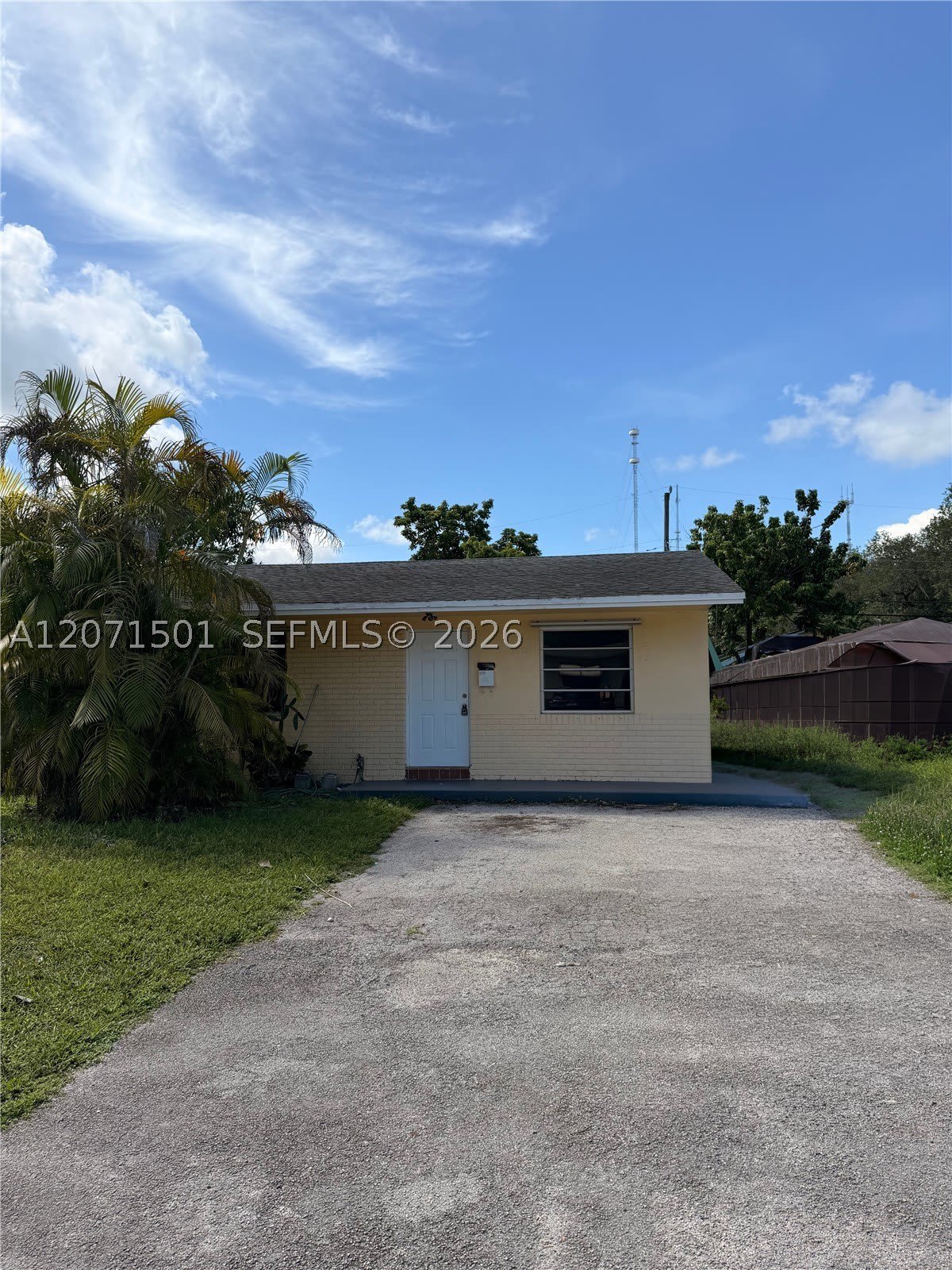 6050 SW 34th St – photo 1