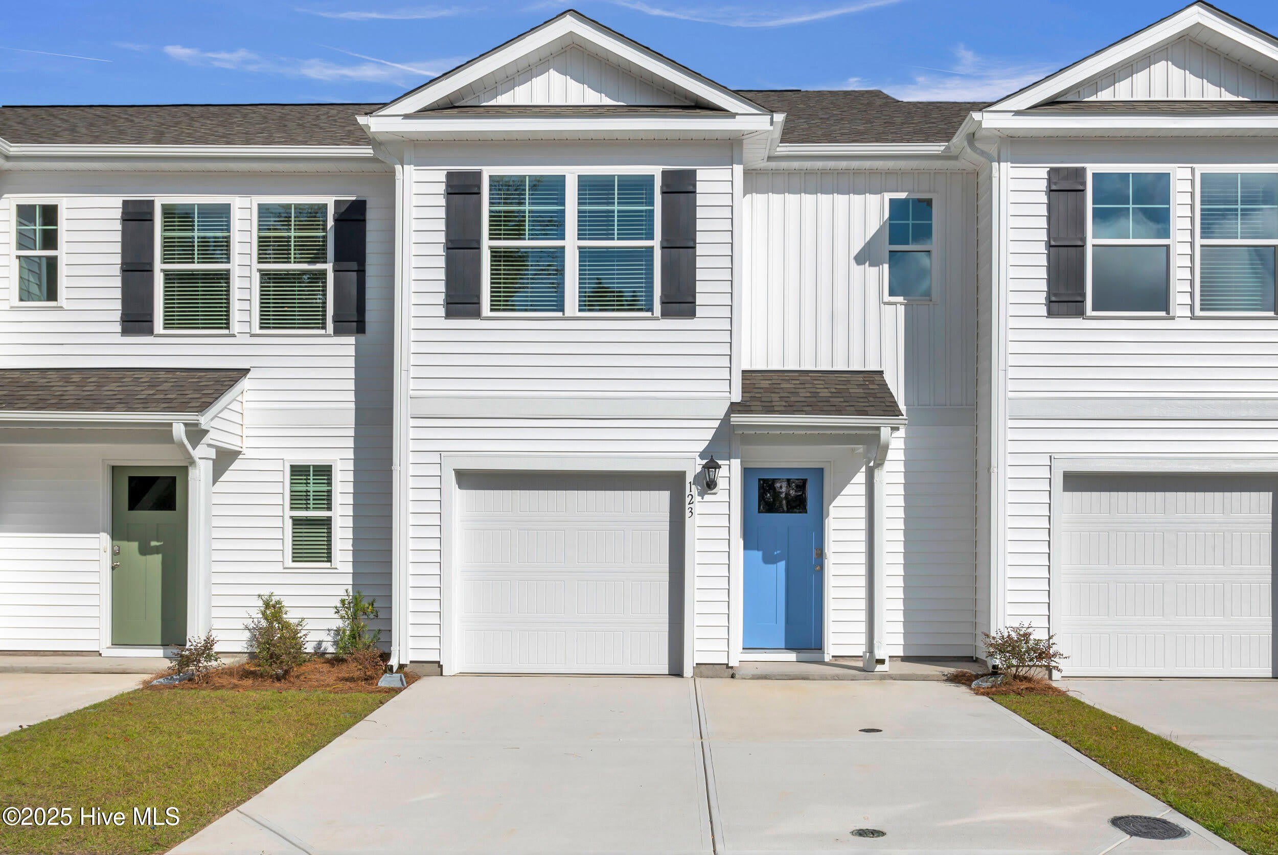 123 S Grassland Road – photo 1 of 45