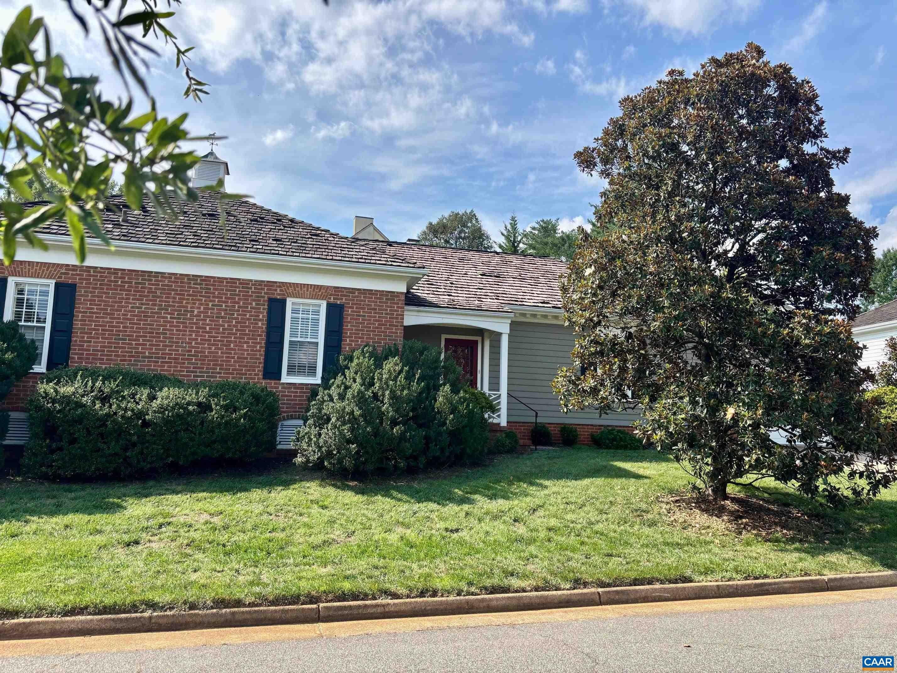2 Ednam Village St – photo 1 of 168