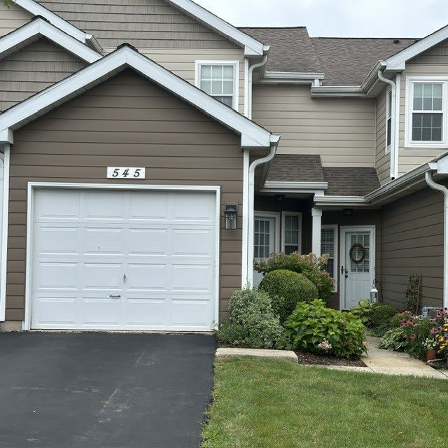 545 Woodcrest Drive – photo 1