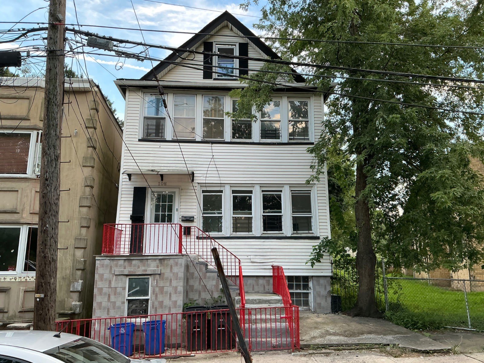 108 Taft Ave – photo 1