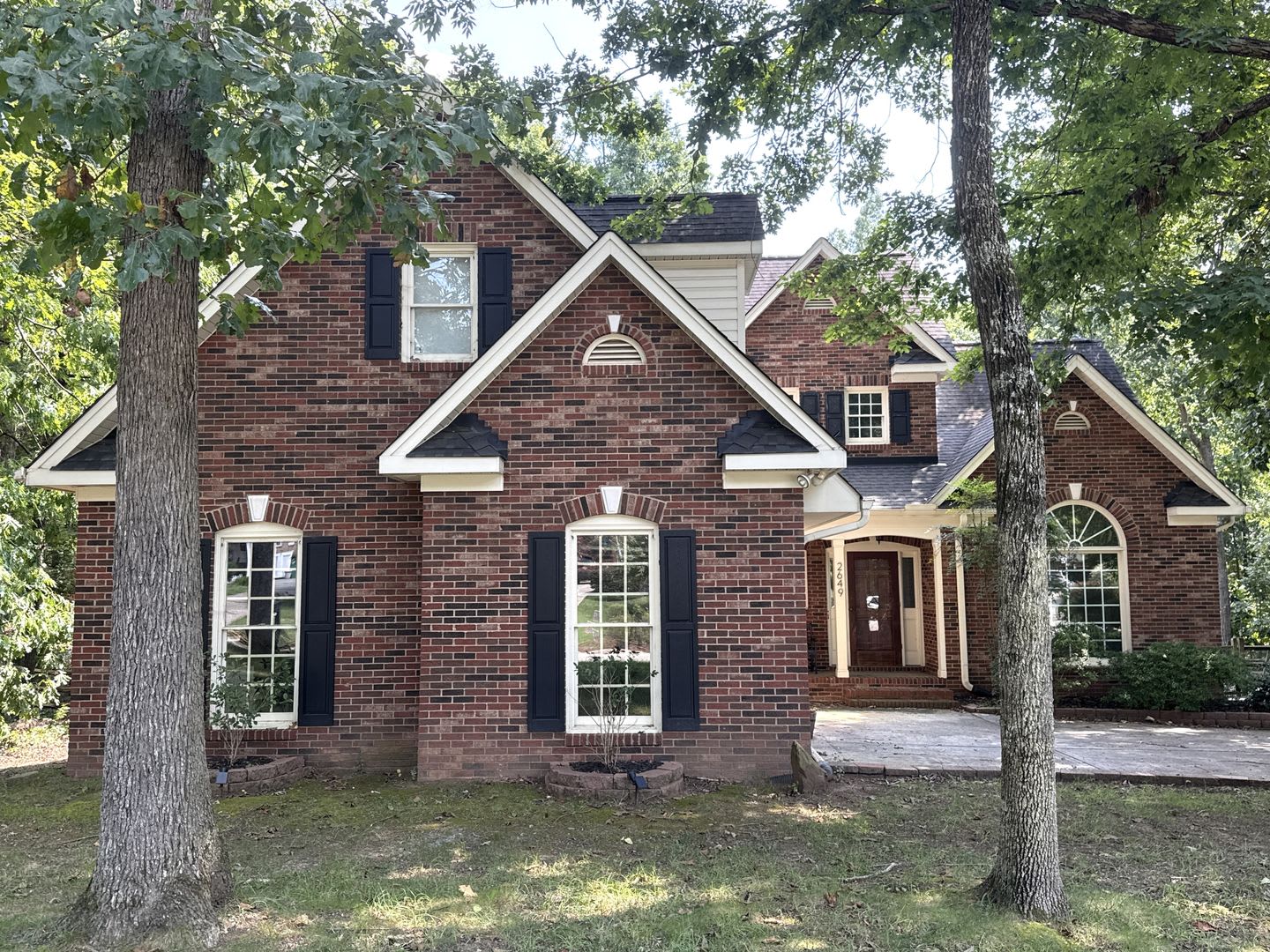 Spacious Home in the Matthews Area! – photo 1 of 26