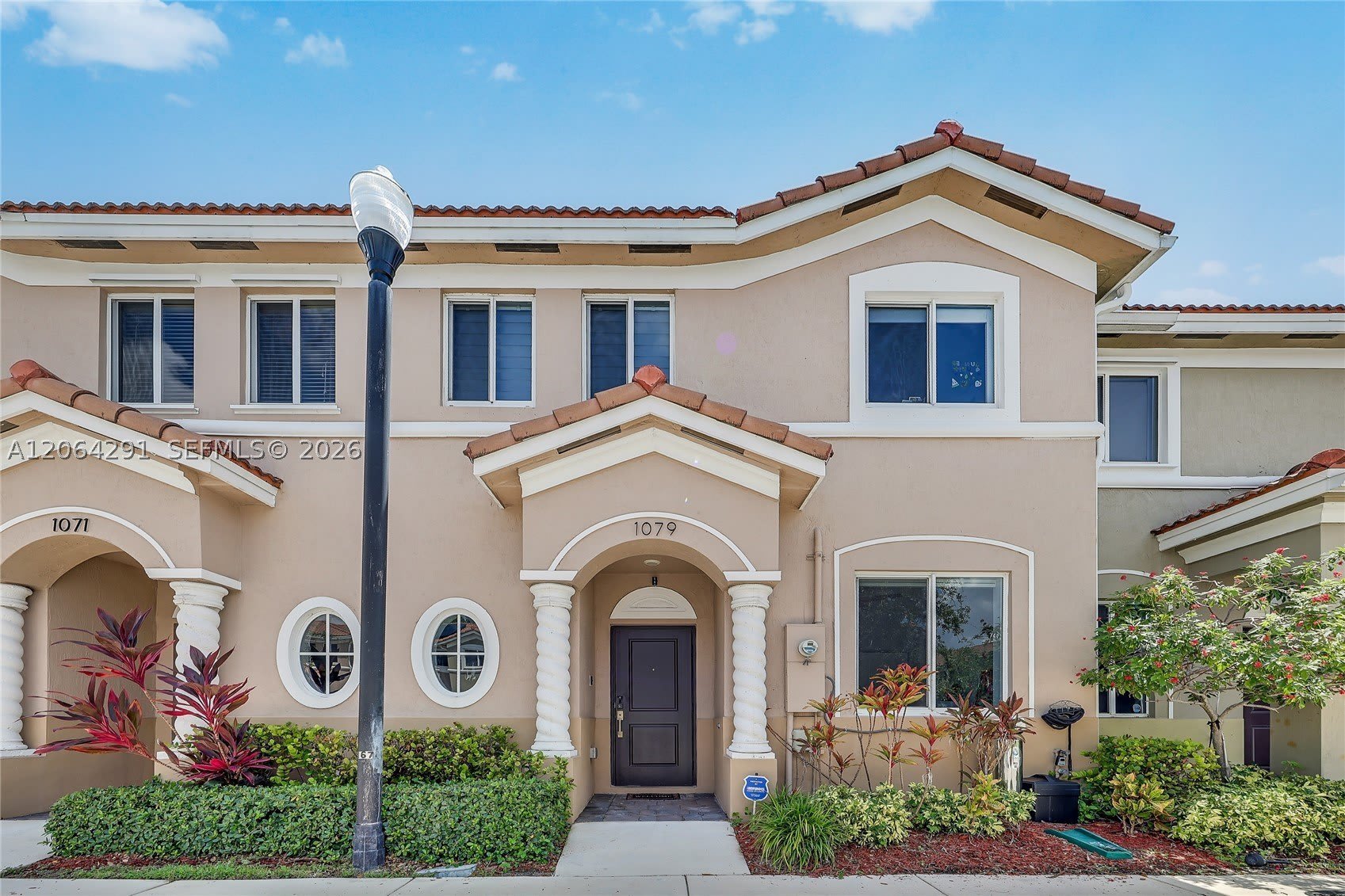 1079 SE 23rd Ter – photo 1