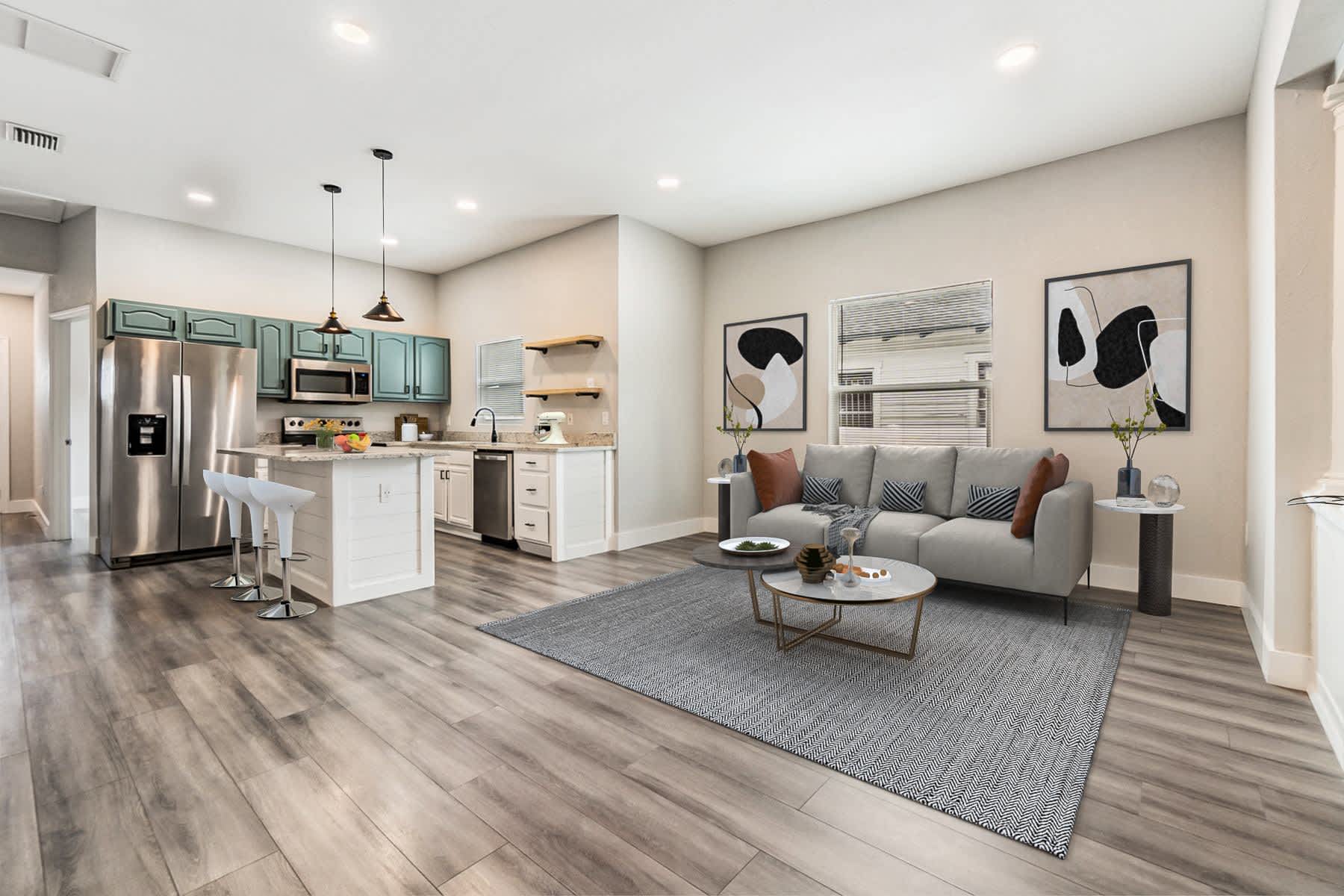 2321 W Green St – photo 1