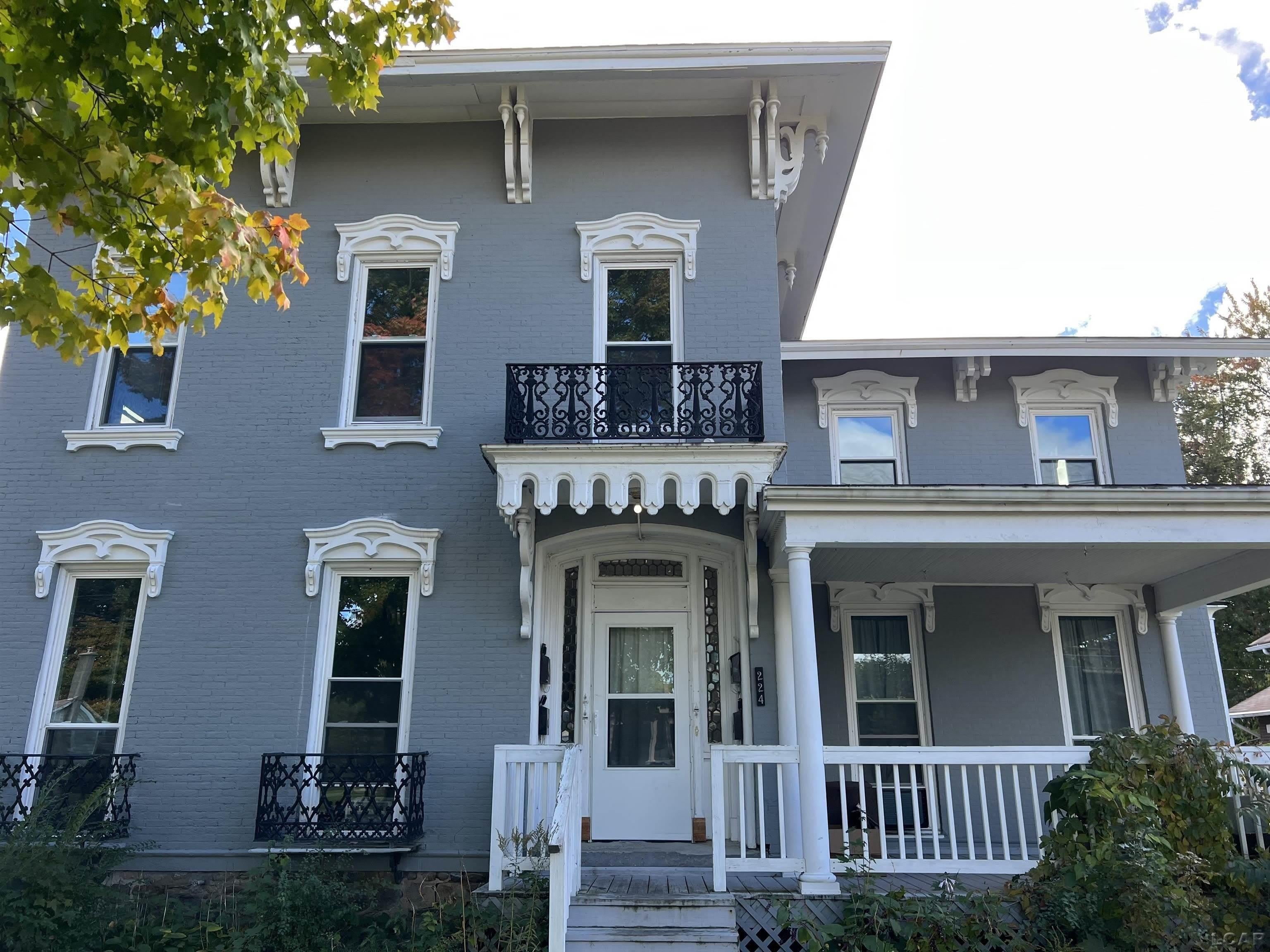 224 E Front Street – photo 1 of 9