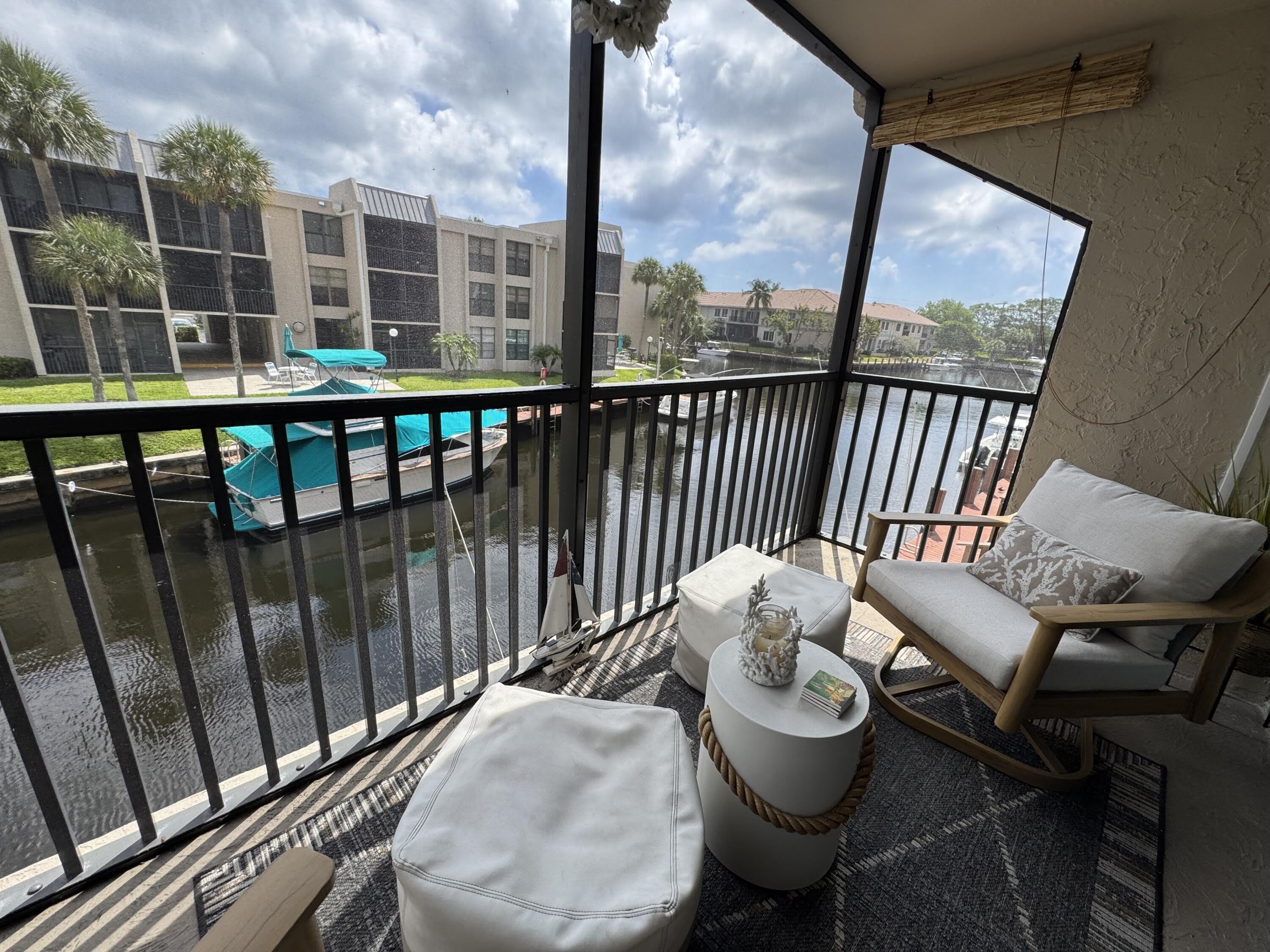 6 Royal Palm Way – photo 1