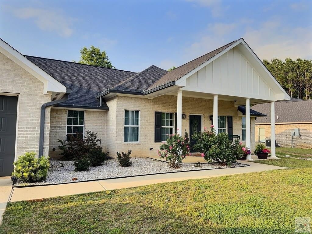 703 Willow Oak – photo 1 of 32