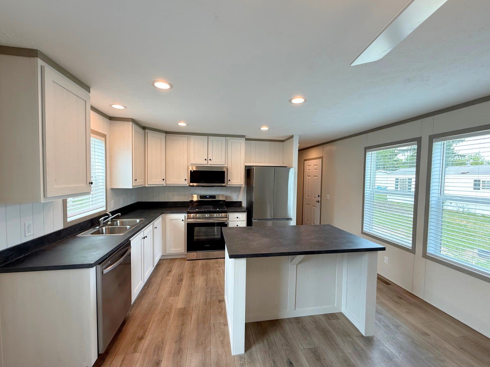 5810 US Highway 20 E – photo 1 of 8