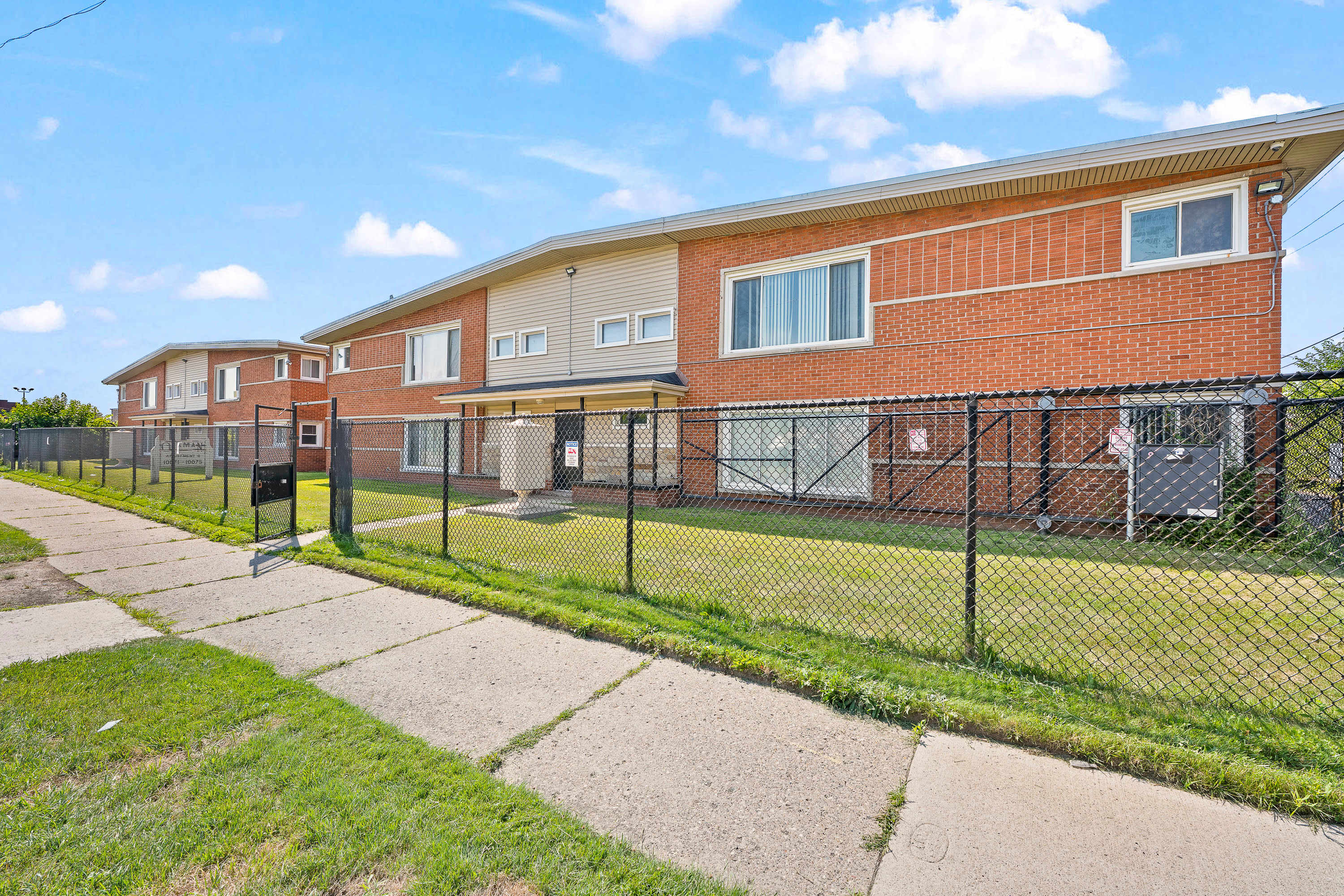 10071 Joy Rd Apt 7 – photo 1