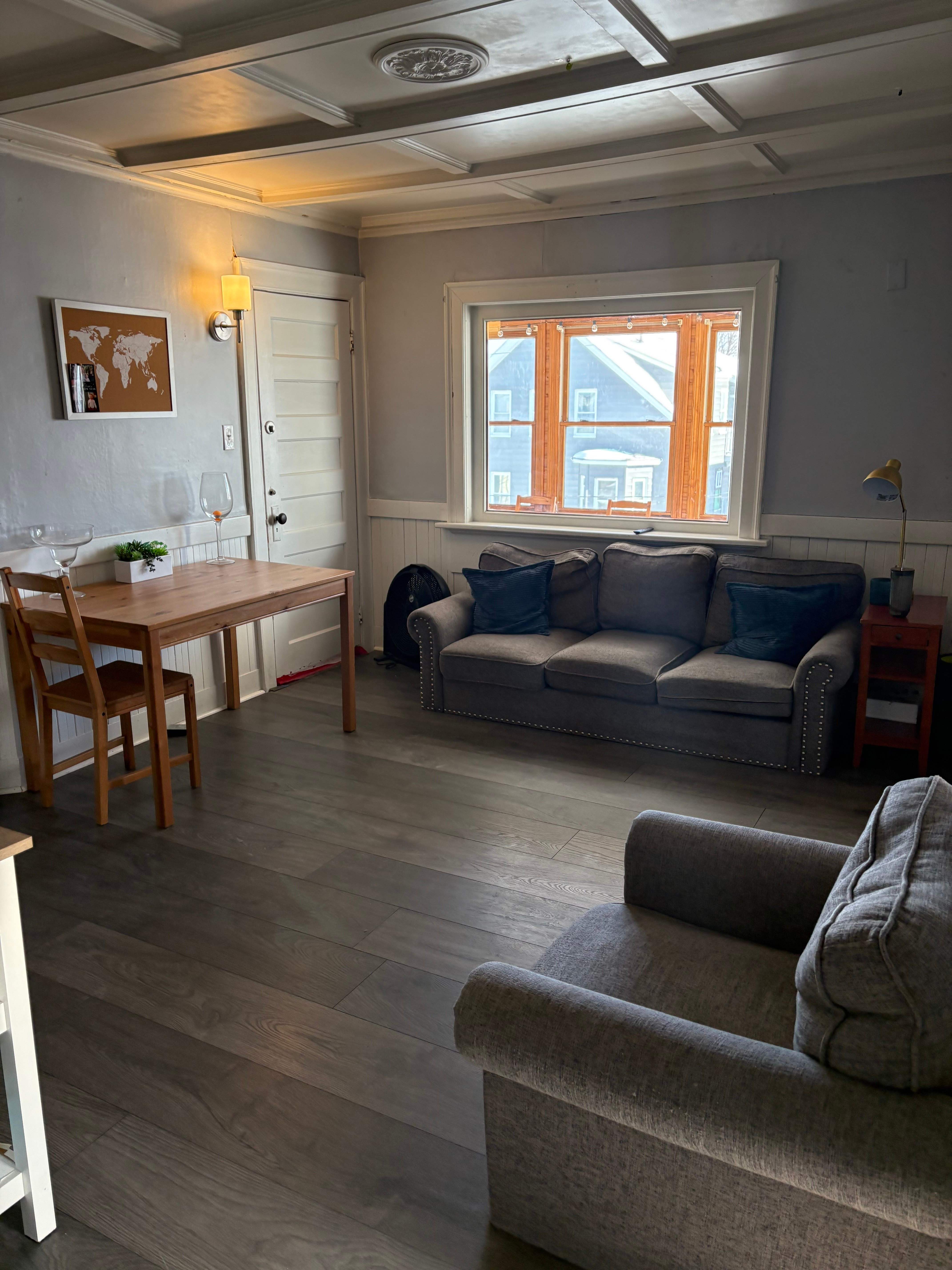 52 Lawrence Street – photo 1