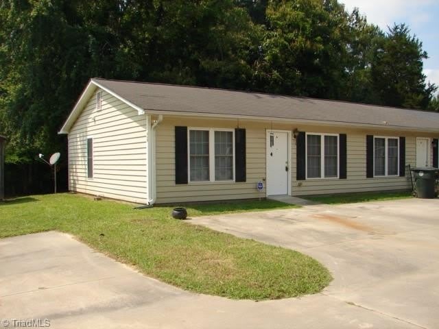 640 Dixon Avenue – photo 1 of 17