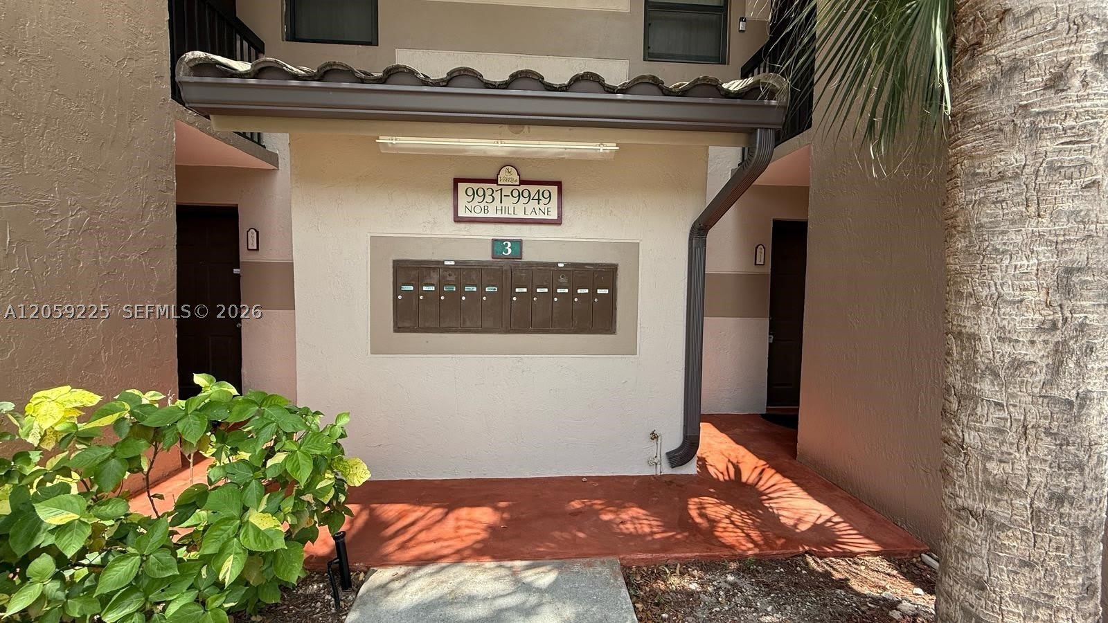 9933 Nob Hill Ln – photo 1