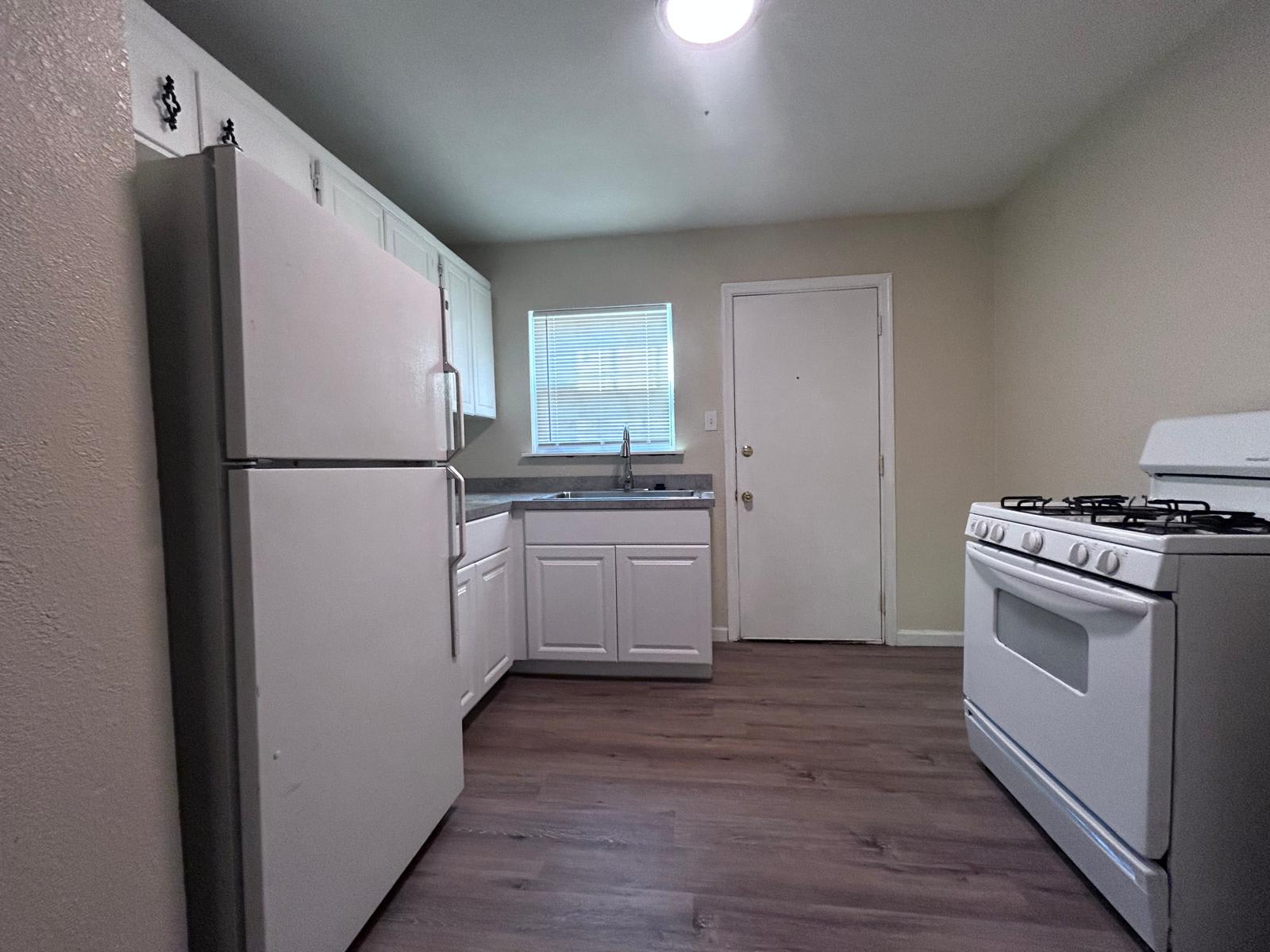 1610 Stewart Street – photo 1
