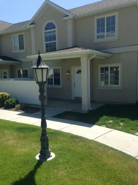 Lovely Payson Townhome – photo 1 of 15