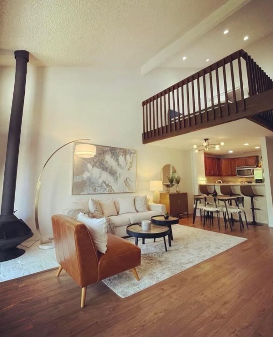 ONE TIME RENTAL – photo 1