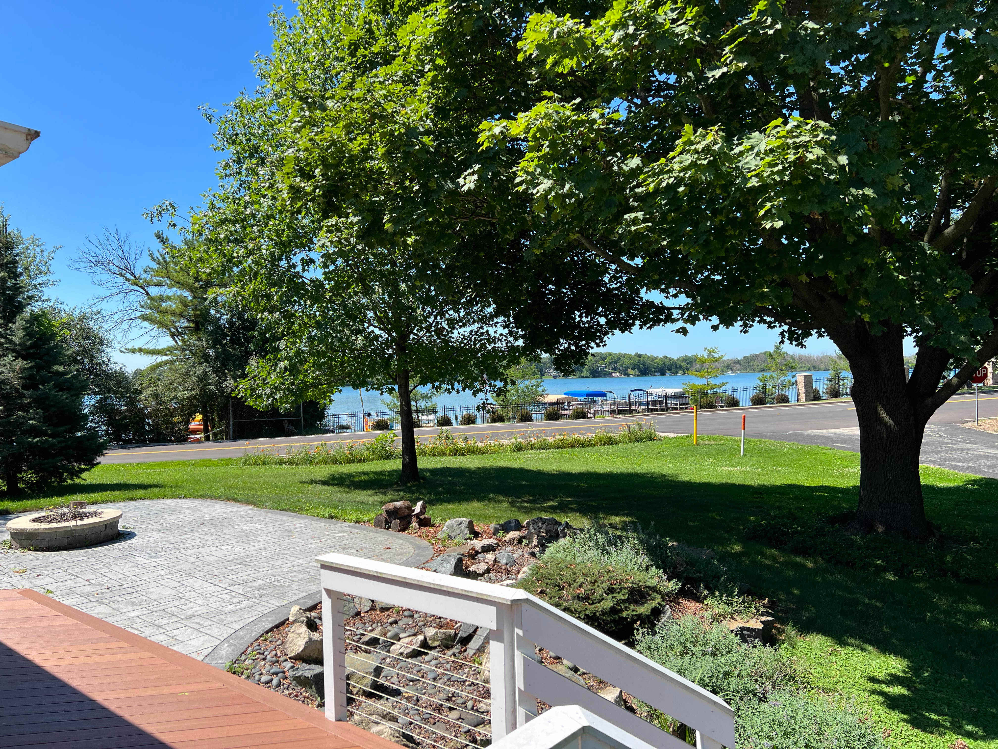 3295 Silver Lake Drive – photo 1 of 18