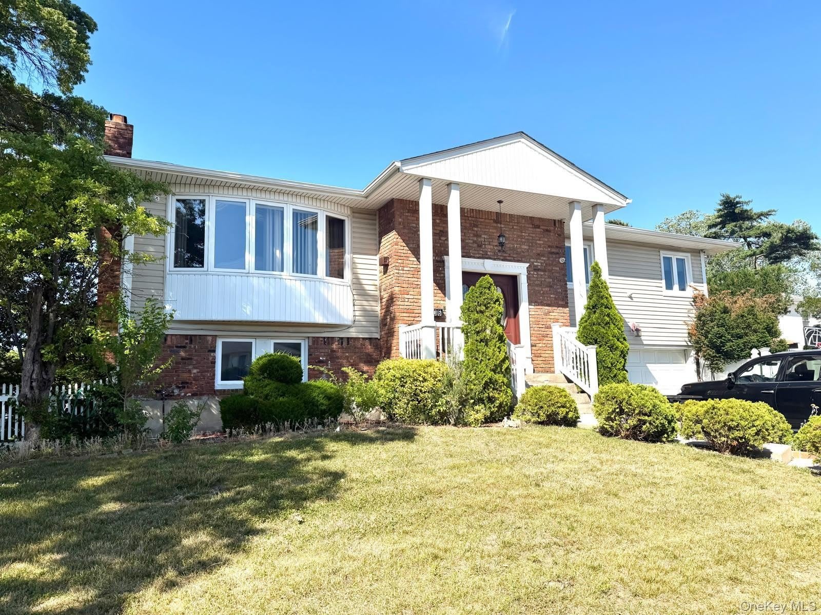 906 Park Court – photo 1 of 16