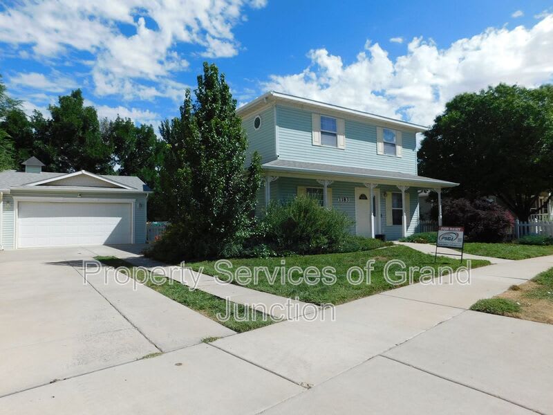 1183 Inverness Way – photo 1 of 21