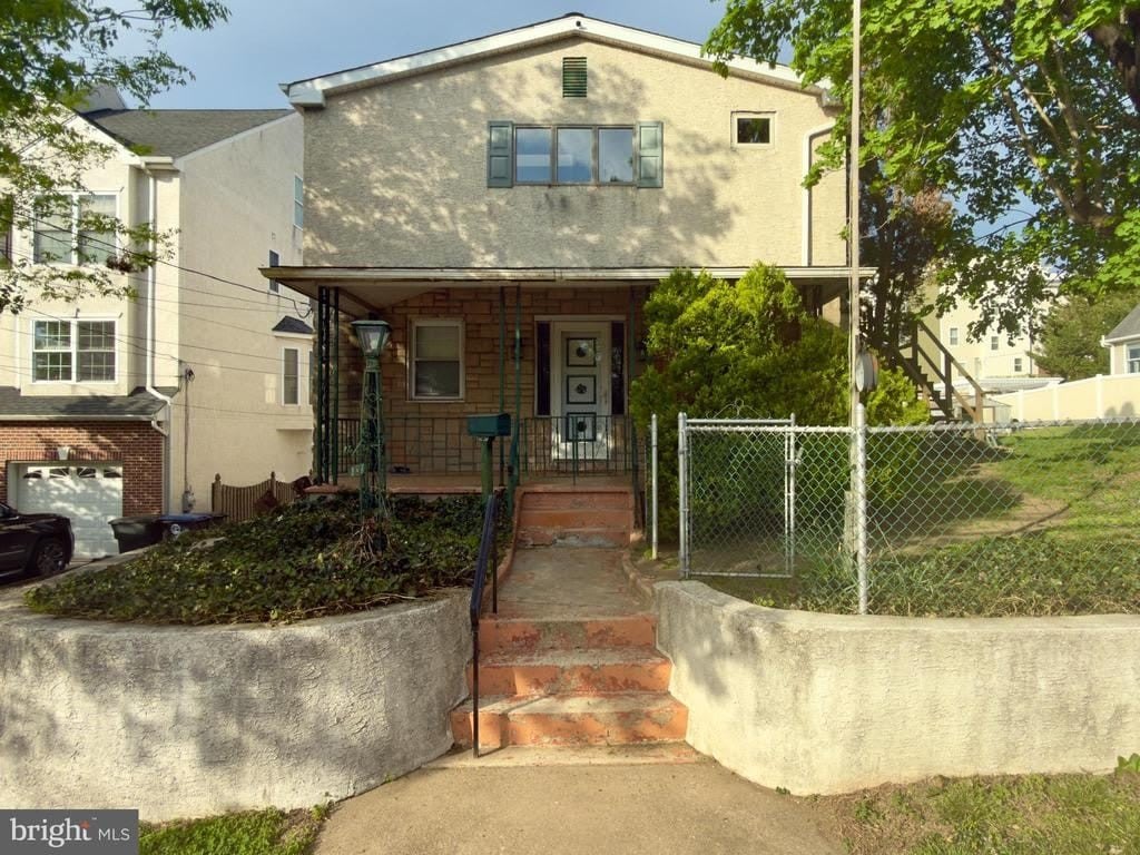422 W 6TH AVENUE – photo 1 of 41