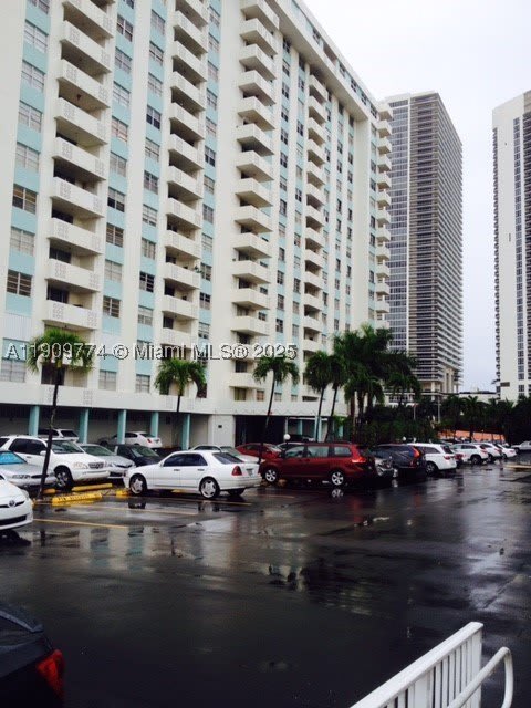 1833 S Ocean Dr – photo 1