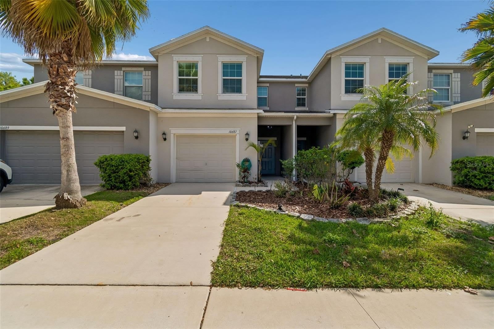 10687 LAKE MONTAUK Drive – photo 1