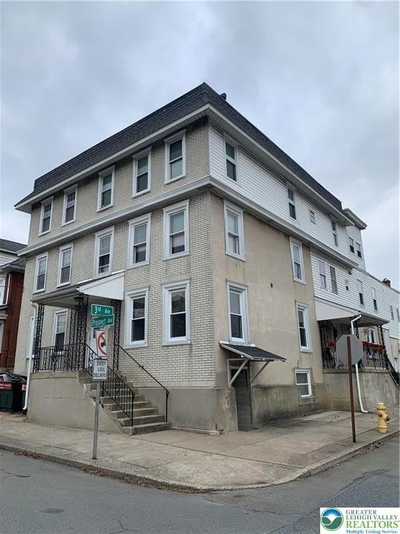 402 Prospect Avenue – photo 1 of 10
