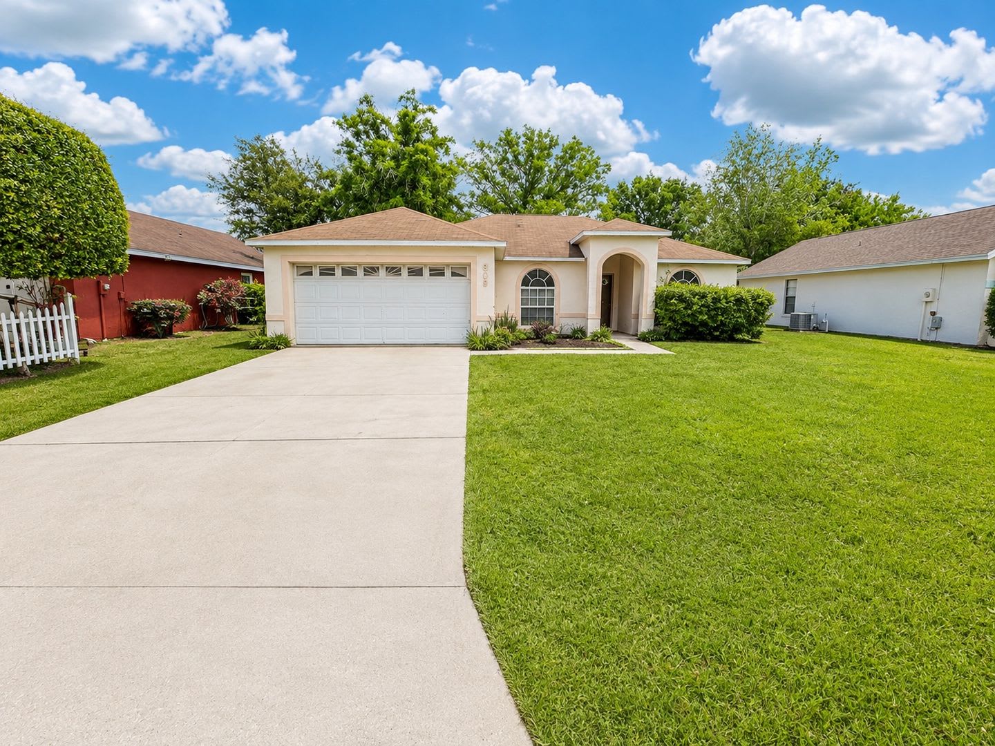 Beautiful 3-Bedroom Kissimmee Home with Spacious Backyard & Prime Location! – photo 1