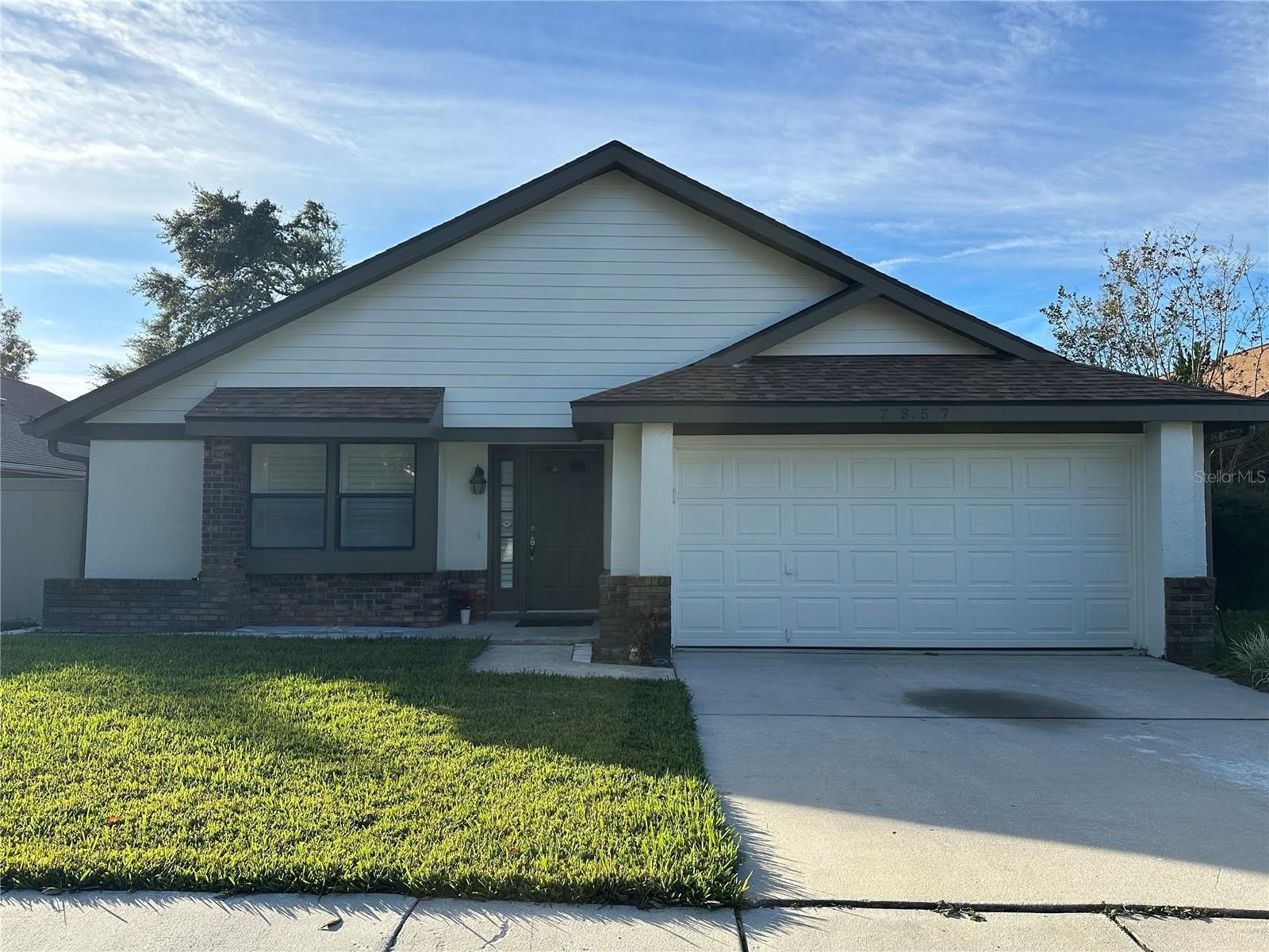 7357 Spring Villas Cir – photo 1 of 61