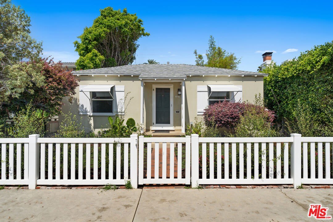 815 Crestmoore Pl – photo 1