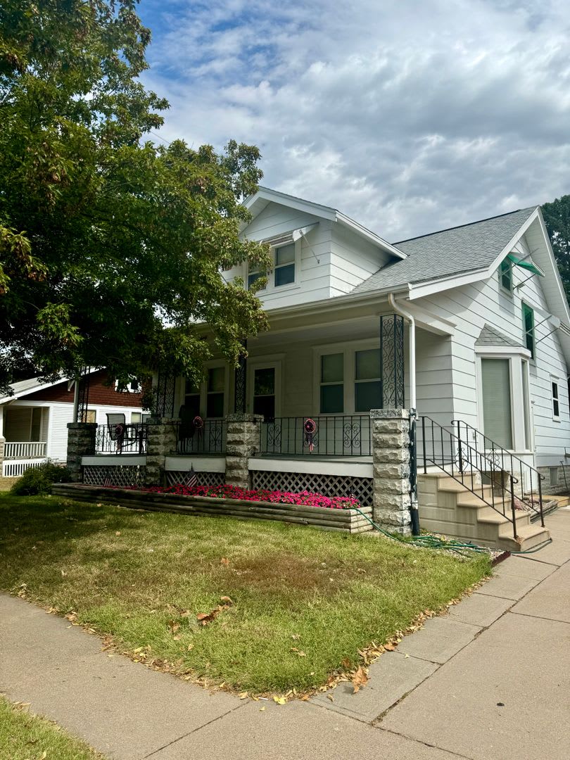 3 Bed 2 Bath House In South Central Lincoln – photo 1