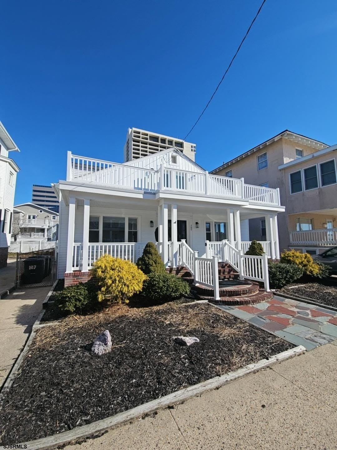 107 S Dover Ave – photo 1