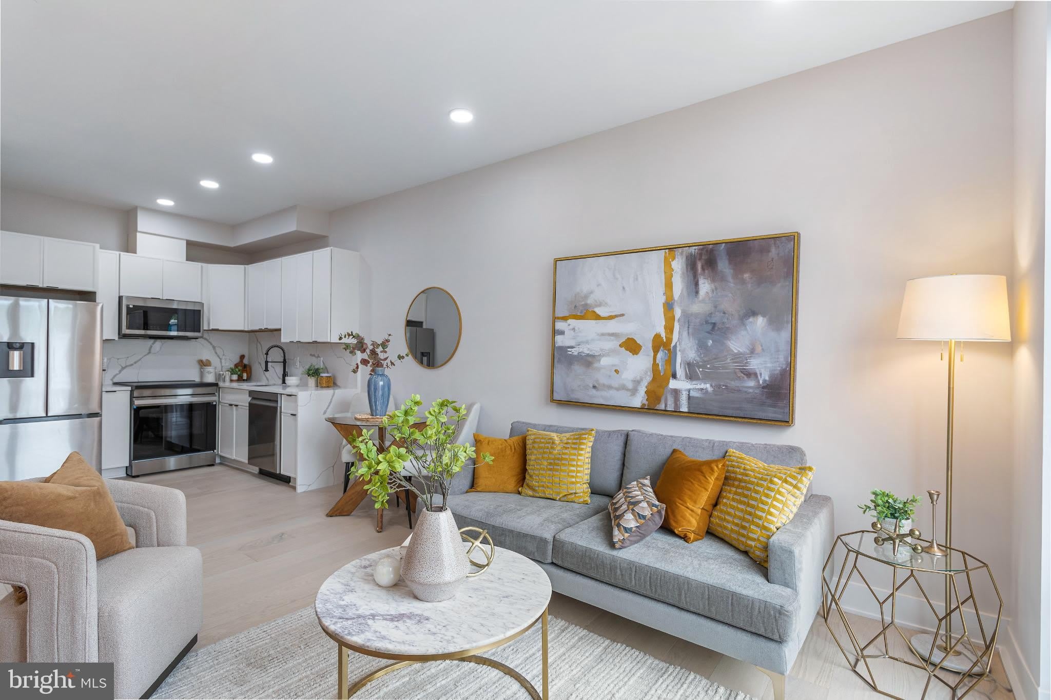 1516 E CAPITOL Street NE – photo 1