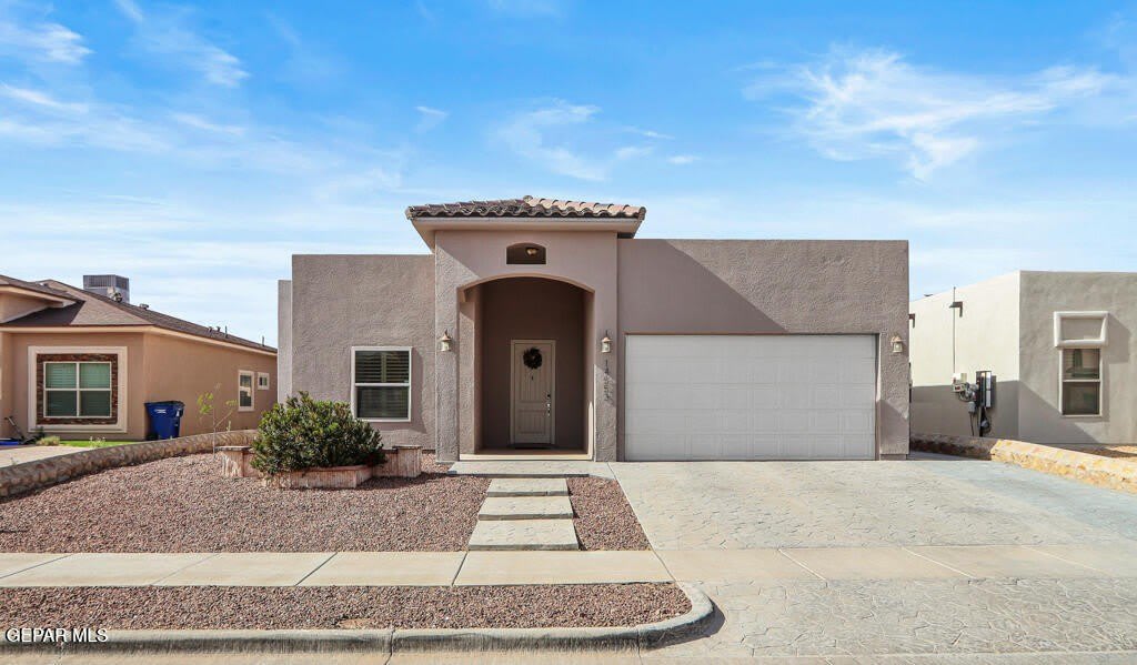 14553 HUNTERS GROVE Avenue – photo 1
