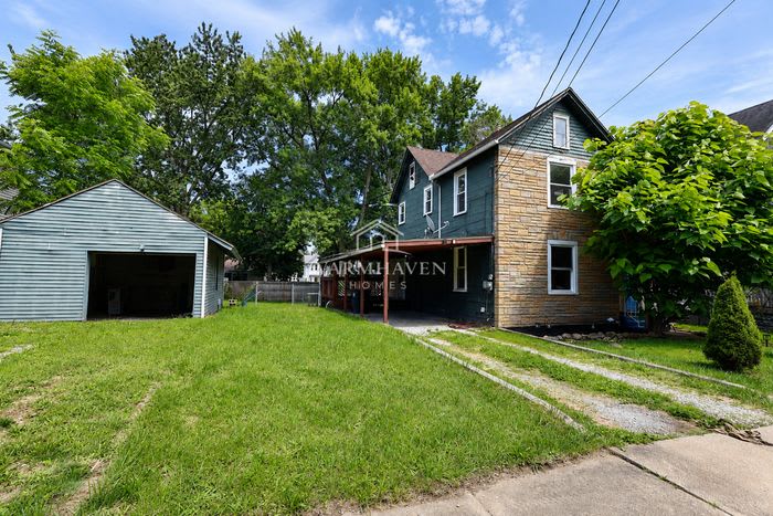123 Gale Street – photo 1 of 14