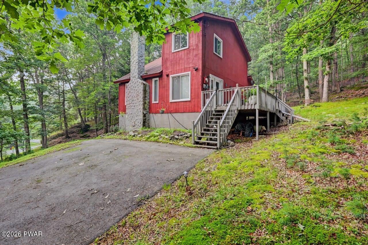 214 Manchester Drive – photo 1 of 63