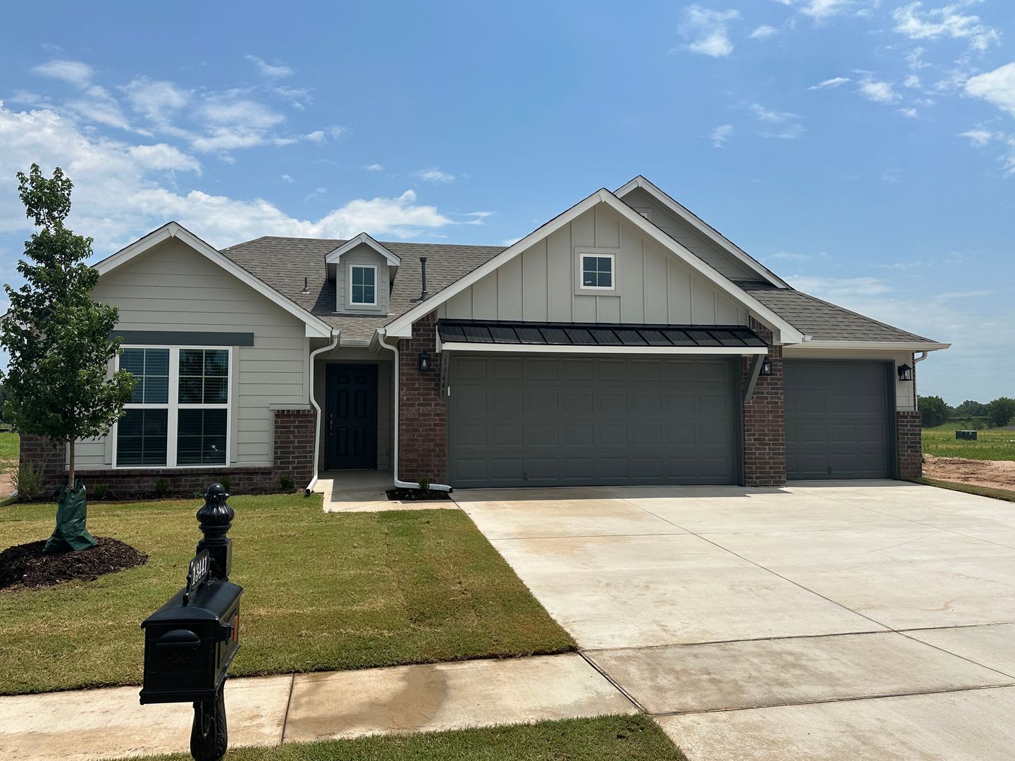 Bixby New 4 Bed 3 Bath 3 Car Garage – photo 1 of 68