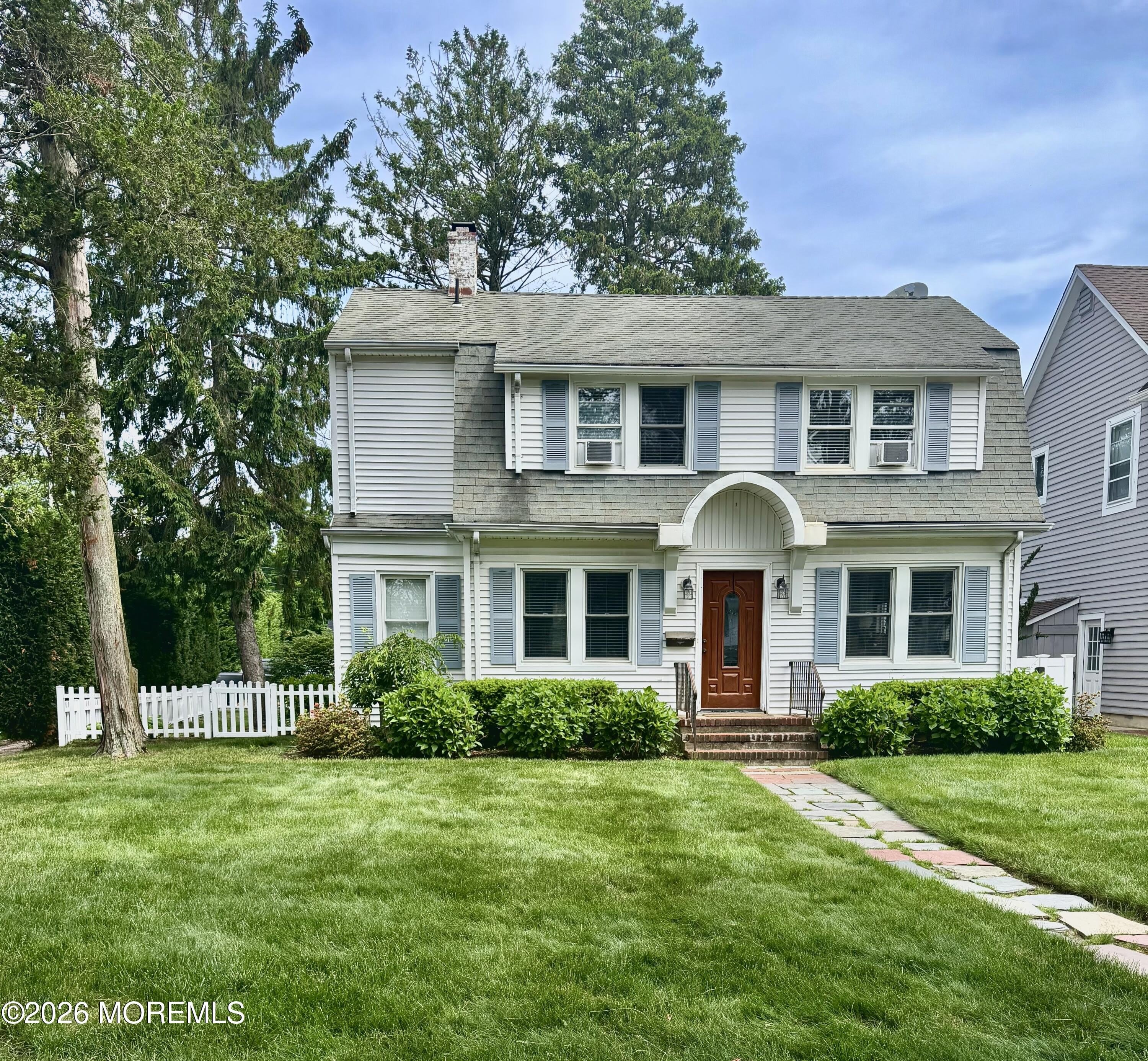 625 Brooklyn Boulevard – photo 1 of 13