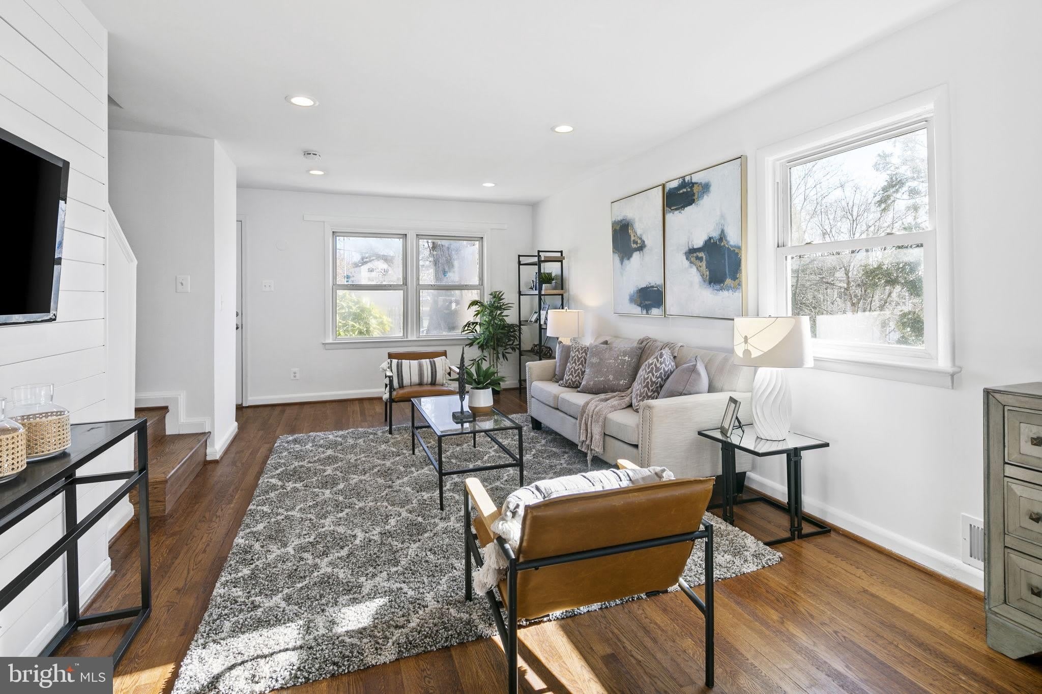 1936 N DINWIDDIE Street – photo 1