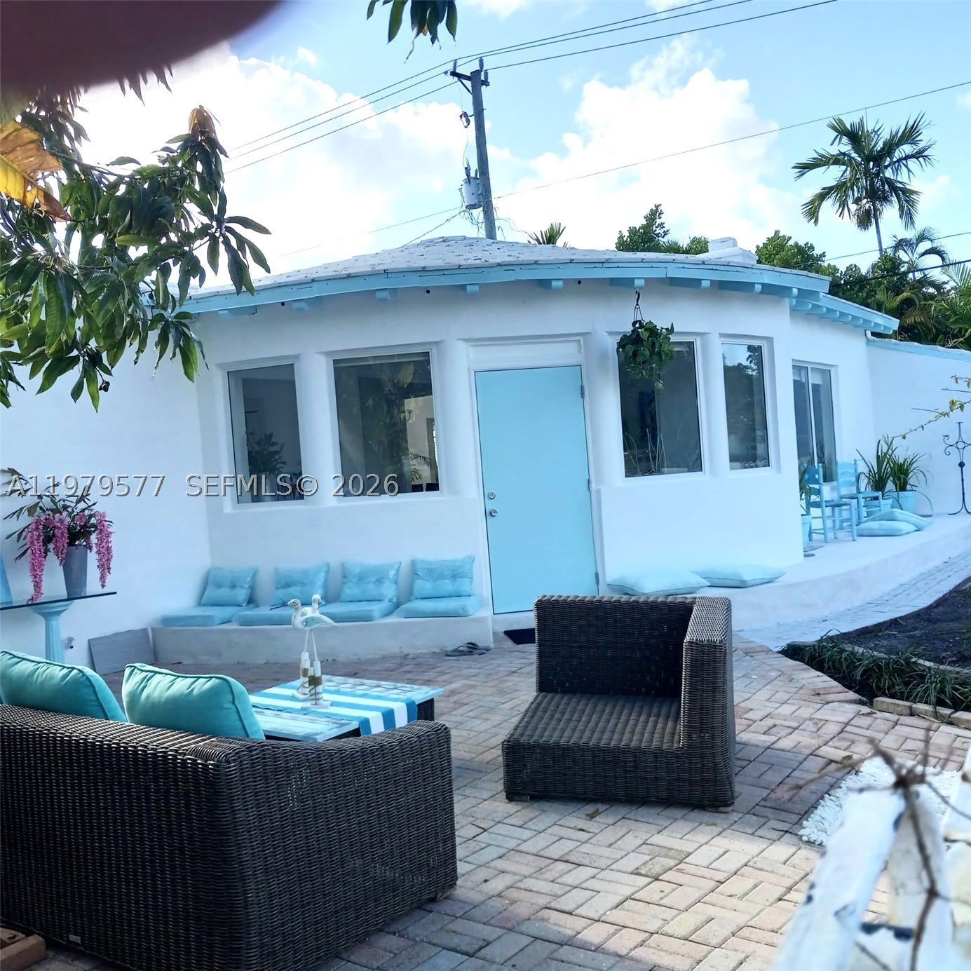 6910 Rue Notre Dame – photo 1