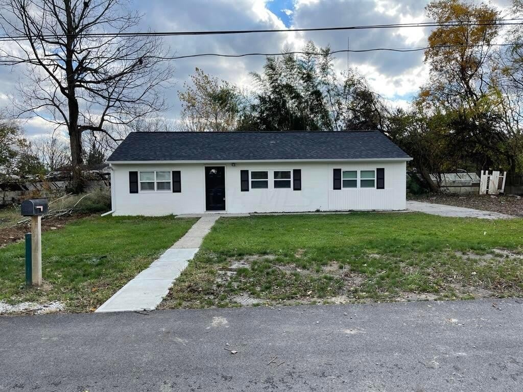 1855 Tanis Drive – photo 1