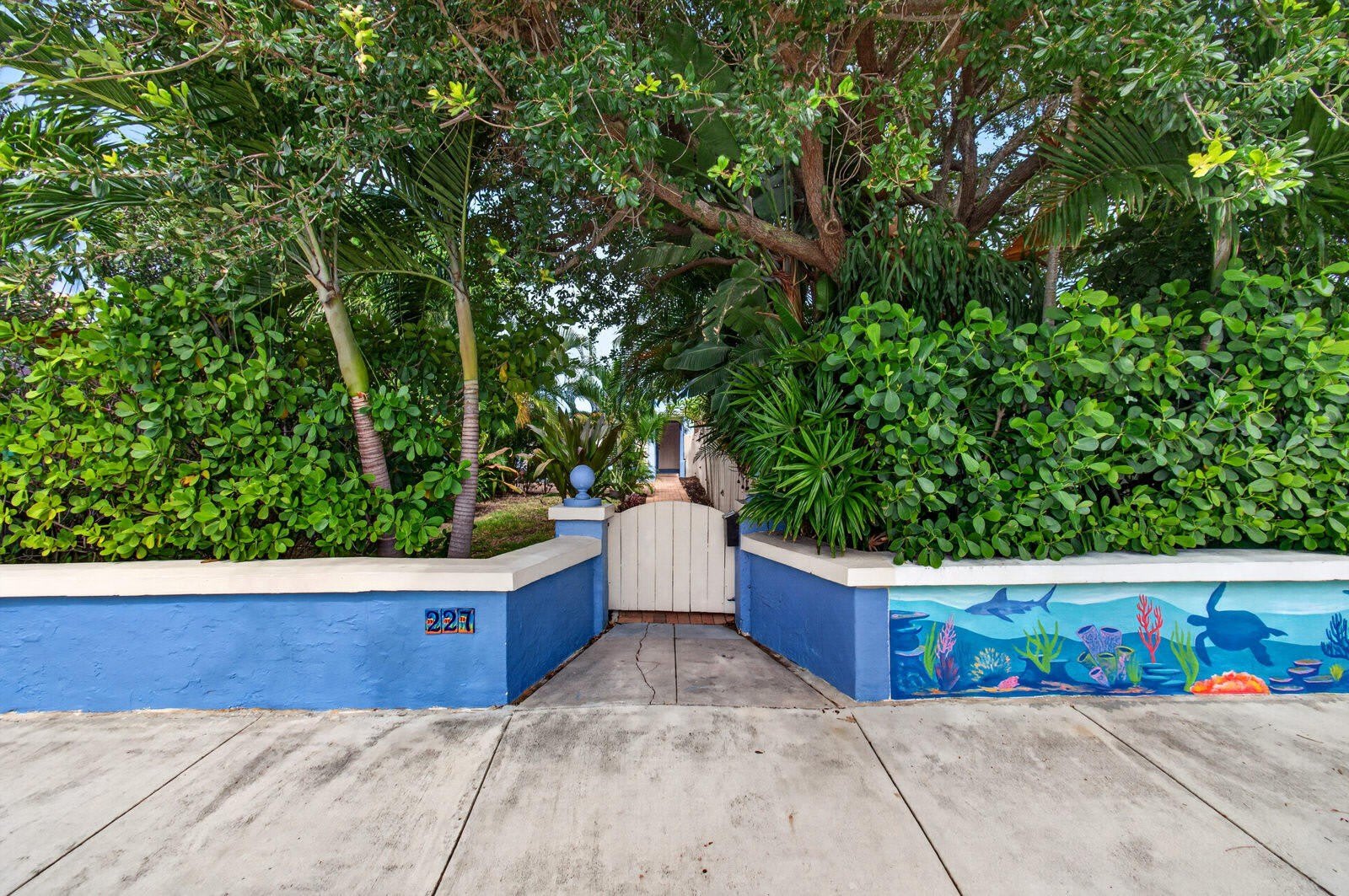 227 N M Street – photo 1